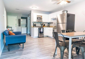 Indian Point Condo #18 at Tribesman Resort on Table Rock Lake near Silver Dollar City, Branson